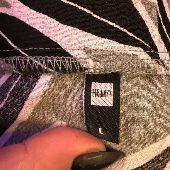 Women's Green Leaf Print Ruffle Hem Skirt - Picture 3 of 4